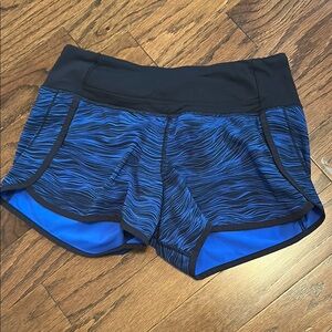 Lululemon speed up shorts size 4
